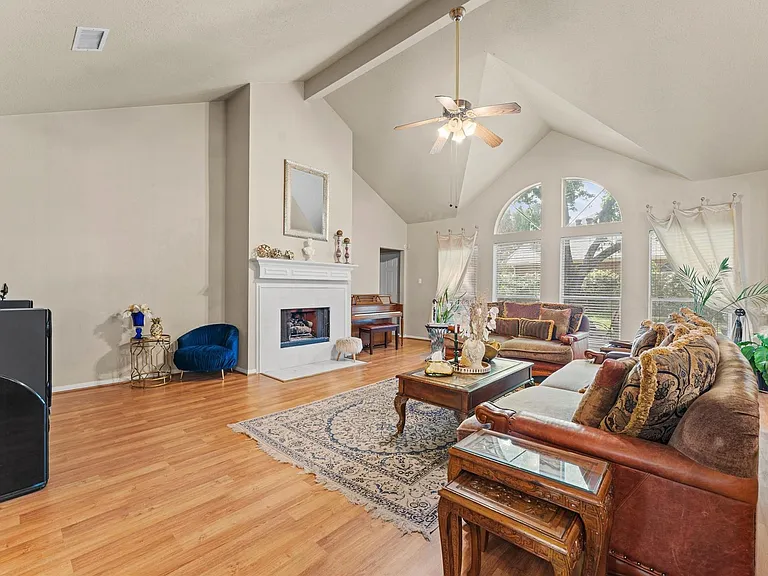 2214 Lashley Ct — Photo 12