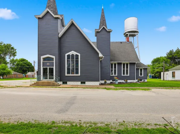 185 S Ames St, Cabery, IL 60919