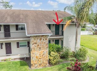 9851 113th St APT 206, Seminole, FL 33772