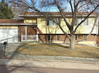 525 Rowe Ln, Colorado Springs, CO 80911