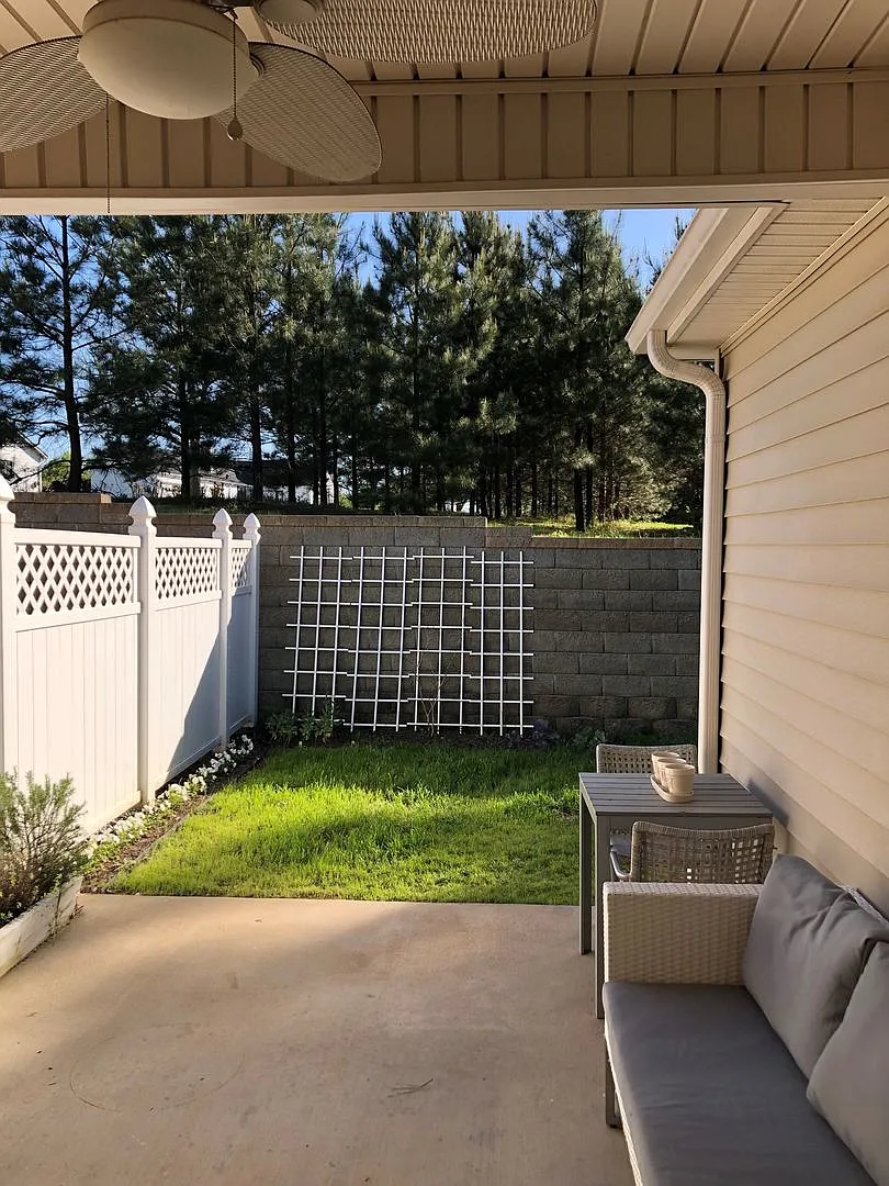 127 Hutira Ln. — Photo 2