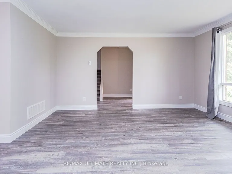 321 Warrington Rd — Photo 23