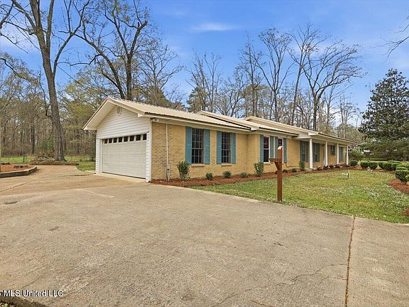 4th image of 1158 Star Rd