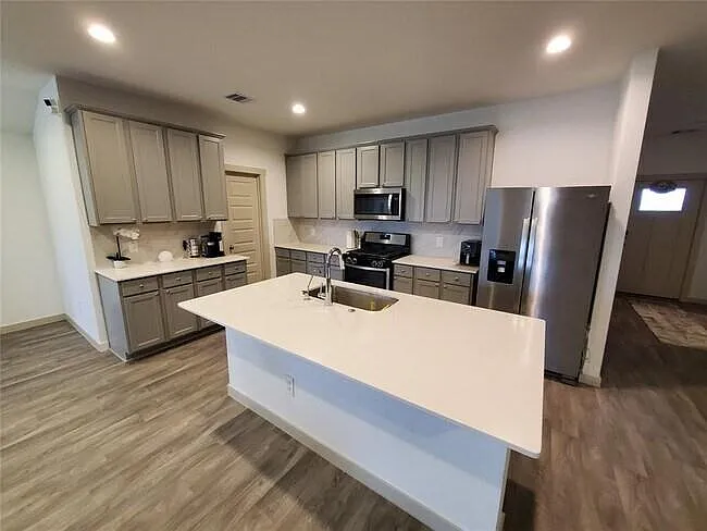 6910 Dell Vista Dr — Photo 5