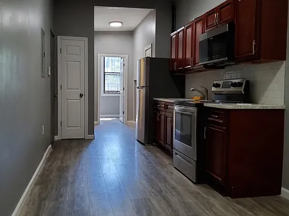 40 Grove St APT 1R, Brooklyn, NY 11221