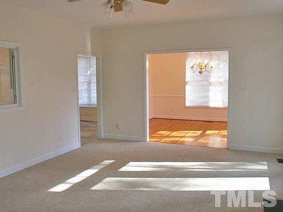 5th image of 3711 Lucknam Ln