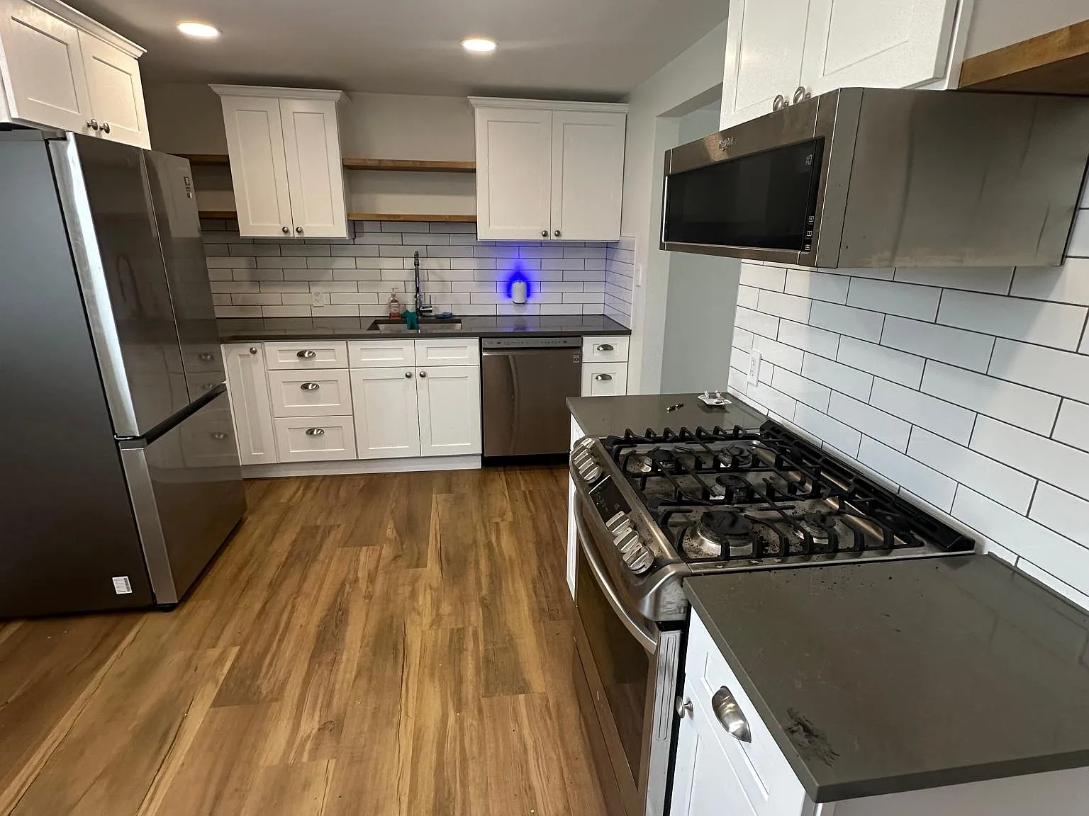 2 bed, 1400 sqft, $1,700 — Photo 2