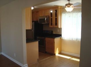 1129 Capuchino Ave, Burlingame, CA 94010