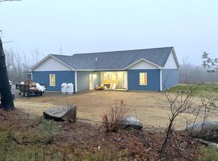 3 Elmwood Dr, Windsor, ME 04363