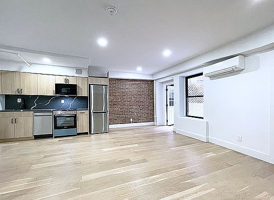 3rd image of 142 W 87th St #By