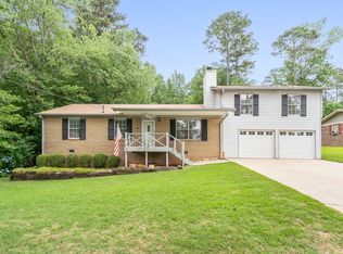 6316 Queens Rd, Douglasville, GA 30135