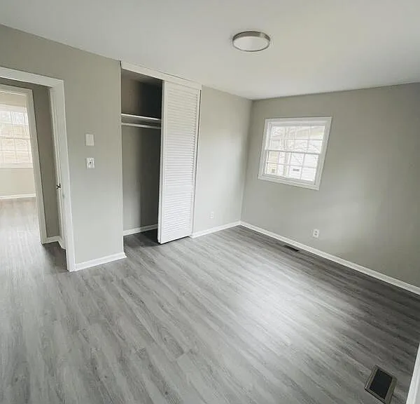 338 Milburn Dr — Photo 8