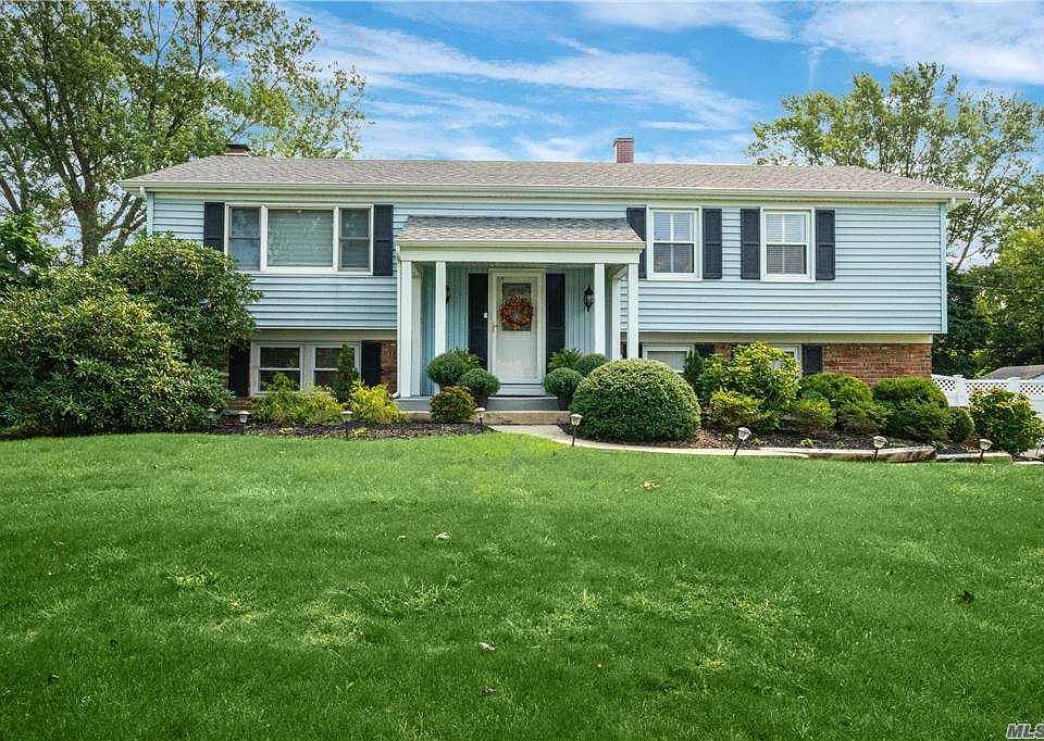 1st image of 23 Manchester Ln