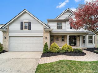 2187 Hedigham Blvd, Wixom, MI 48393