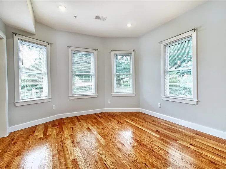 3 Neilon Park #3 — Photo 4