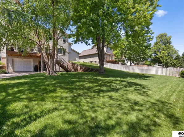 6311 S 157th St, Omaha, NE 68135