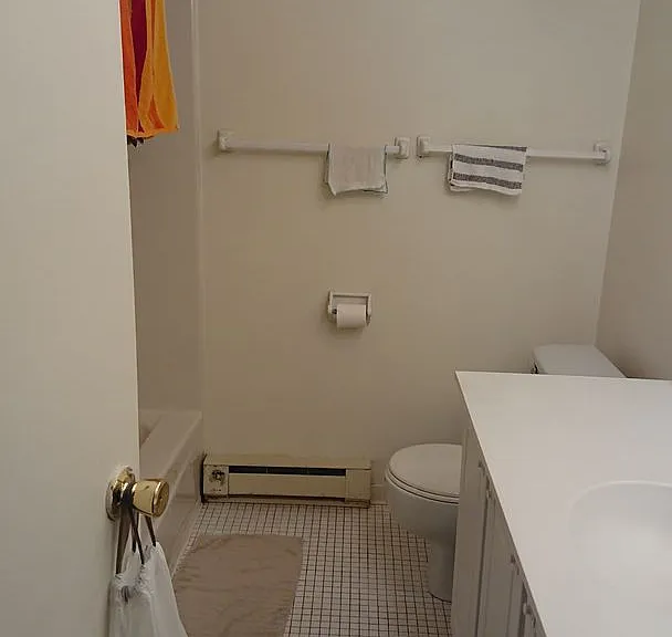 University Park Apartments near Cornell University — Photo 518