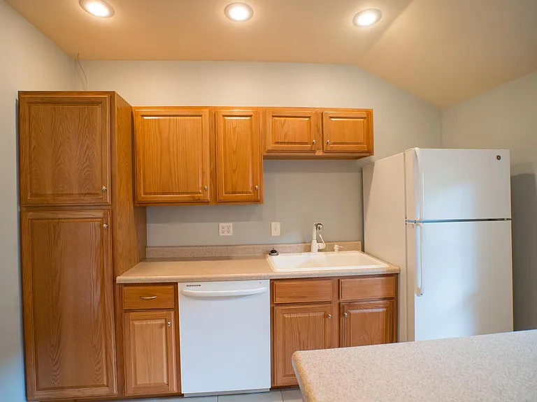 145th Pl NE — Photo 6