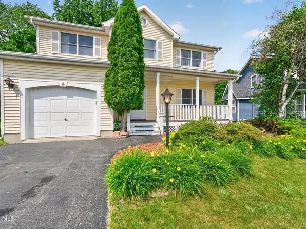4 Cheshire Court, Albany, NY 12209