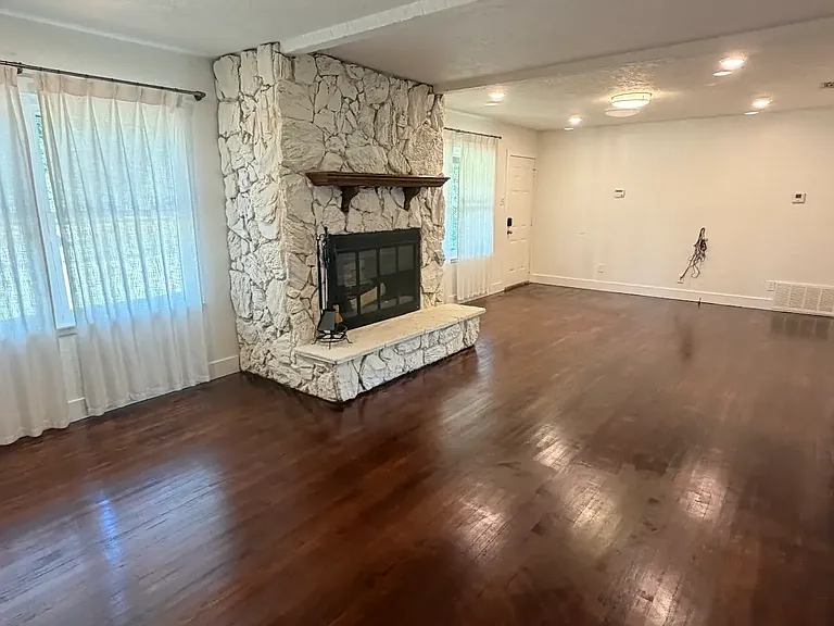 6128 Hollis Ave — Photo 14