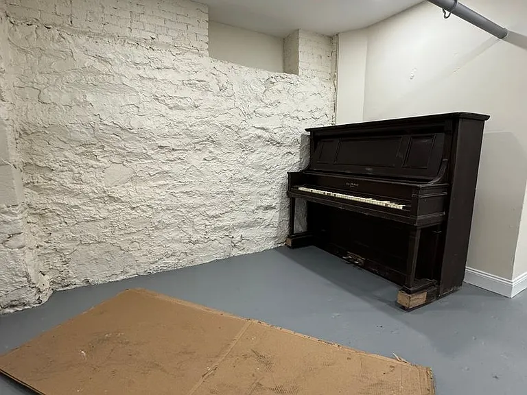 8 Wadsworth St — Photo 15