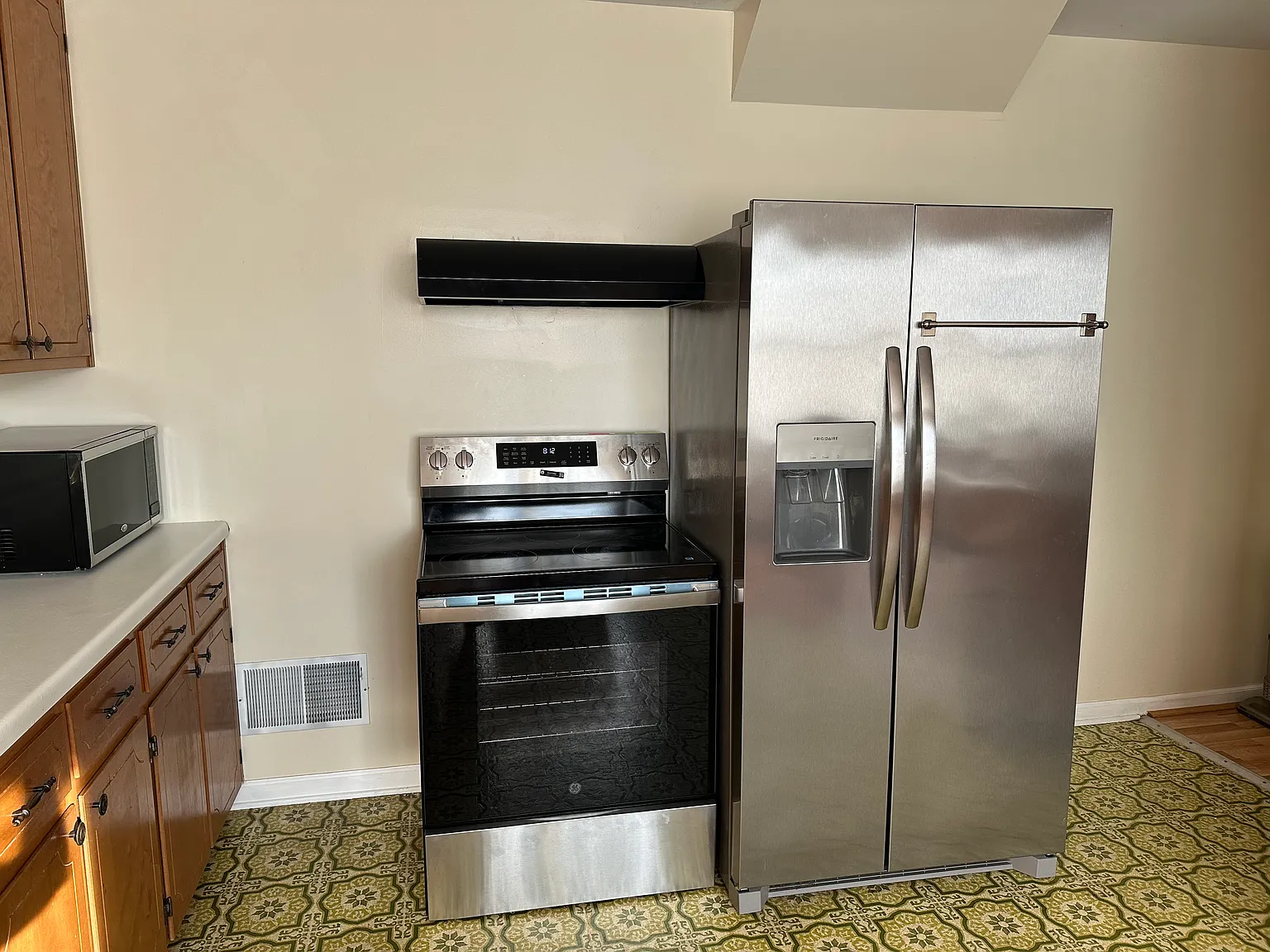 1 bed, 865 sqft, $1,295 — Photo 4