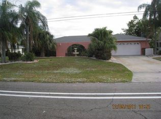 1326 Shelby Pkwy, Cape Coral, FL 33904