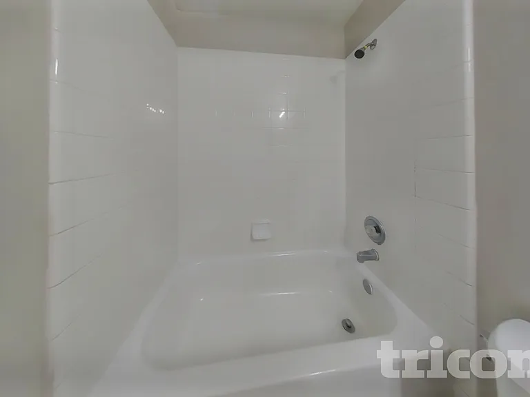 1403 Glens Ferry Ln — Photo 17