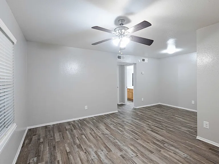 Ambassador Apartments — Photo 25
