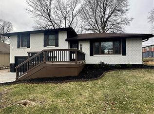 8308 Booth Ave, Raytown, MO 64138