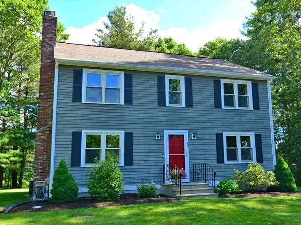 18 Fleetwood Dr, Norfolk, MA 02056