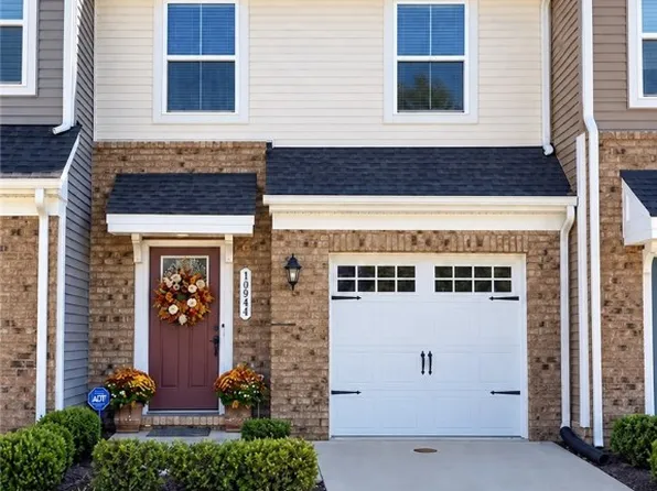10944 Genito Square Dr, Midlothian, VA 23112