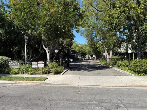 586 N Orange Grove Blvd, Pasadena, CA 91103