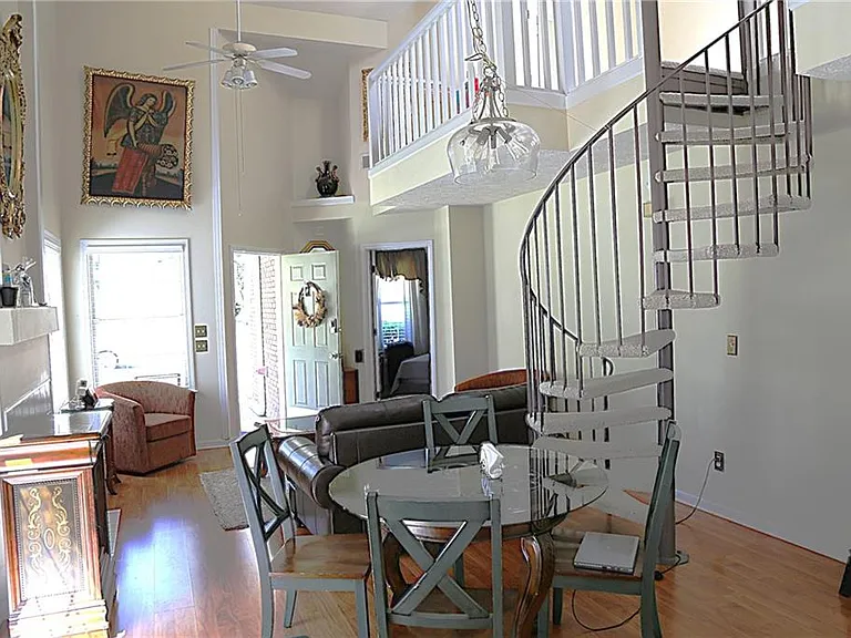 685 Crossbridge Aly — Photo 9