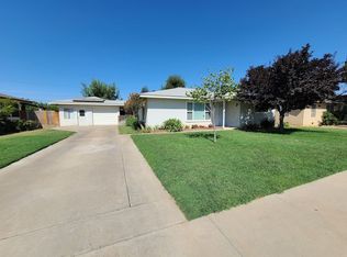 475 N Perry Ave, Dinuba, CA 93618