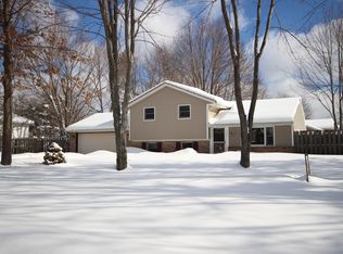 6245 Rhonda Dr, North Ridgeville, OH 44039