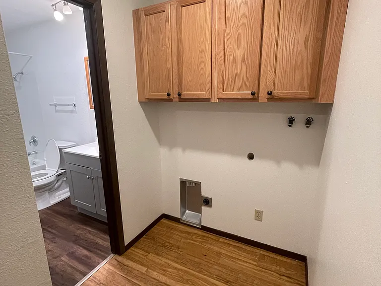 123 Turner Ct #4 — Photo 3
