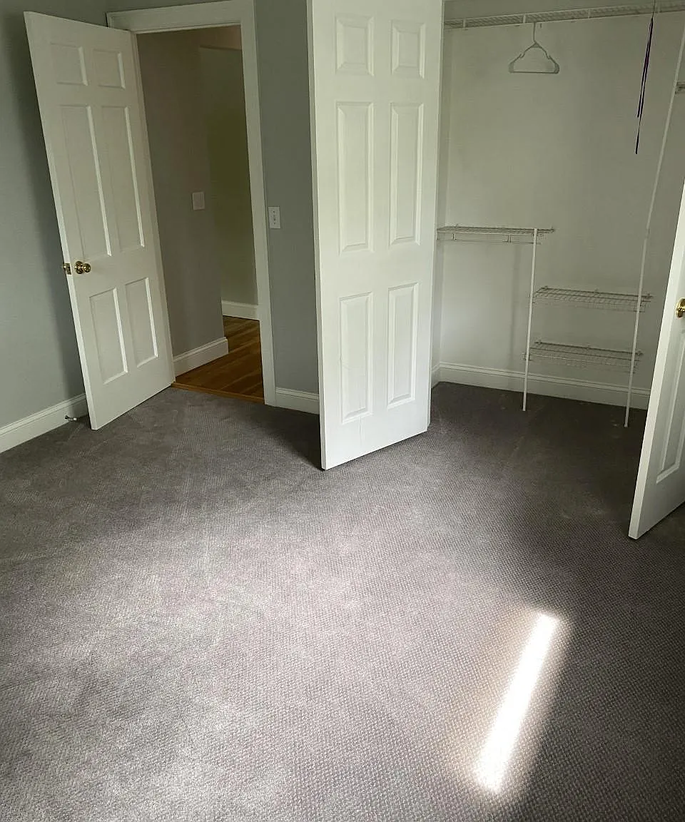 2 bed, 1000 sqft, $2,450 — Photo 4