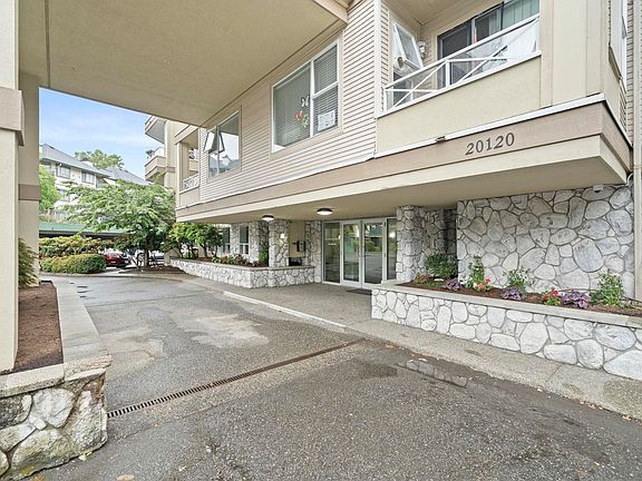 3rd image of 20120 56th Ave #310