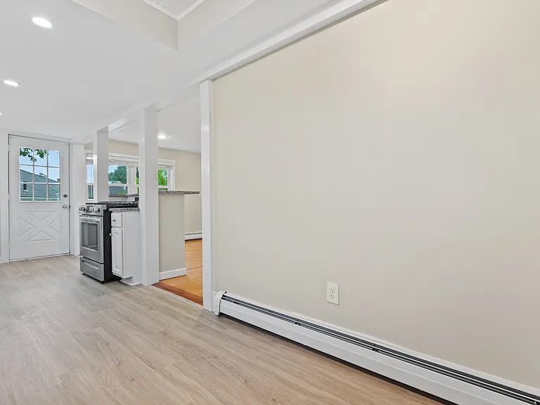 65 Hale St #2 — Photo 15