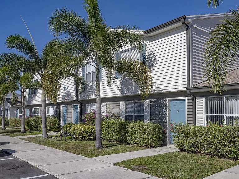 Trivela Port St Lucie — Photo 9