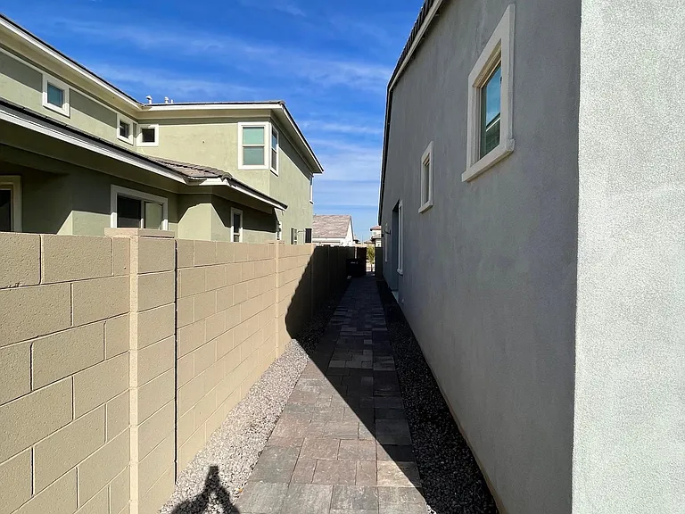 1549 E San Carlos Way — Photo 15