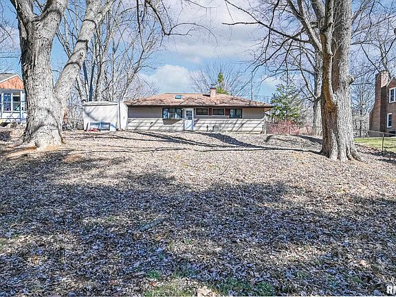 4th image of 1141 N Wood Rd