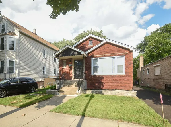8235 S Colfax Ave, Chicago, IL 60617