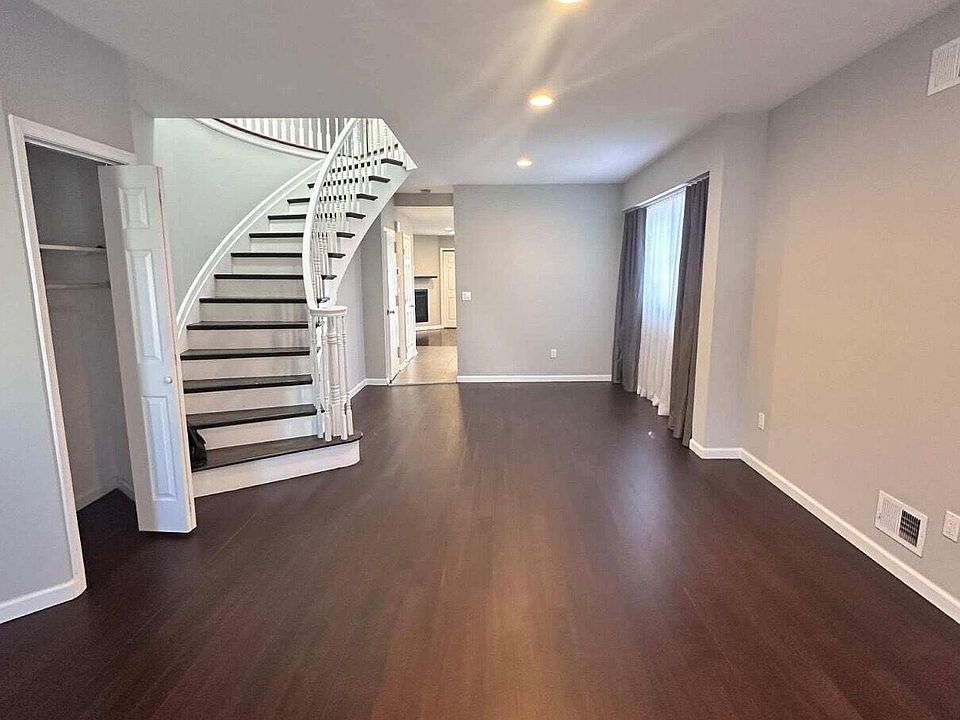 2nd image of 34 Zwicky Ave