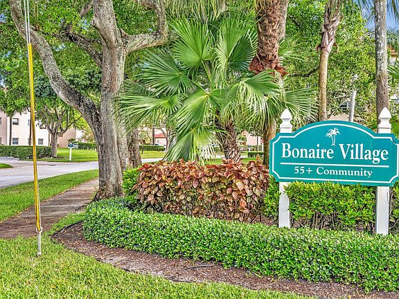 3rd image of 14623 Bonaire Boulevard #410