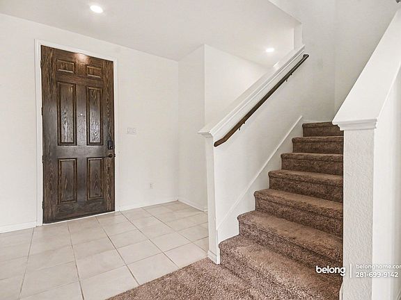 5th image of 7218 Bakersfield Ct