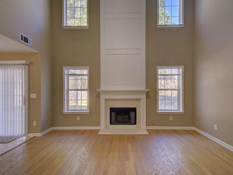 2820 Northcliff Dr — Photo 10