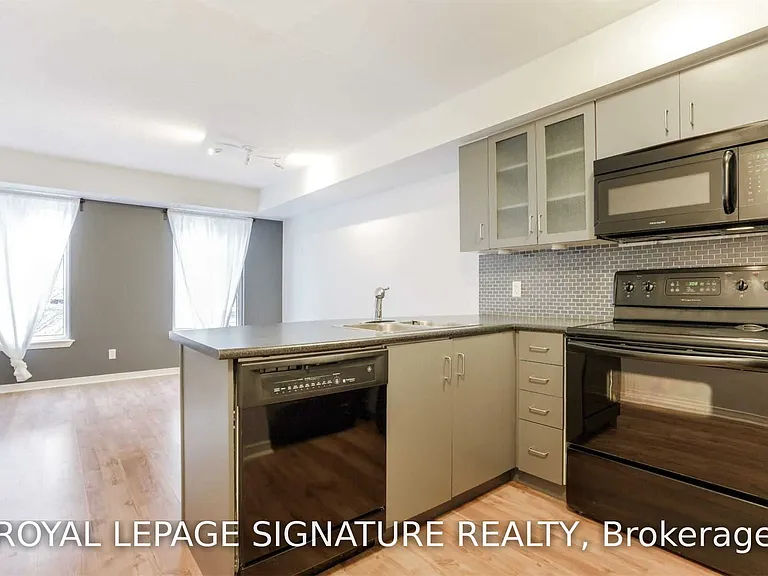 42 Western Battery Rd #704 — Photo 12
