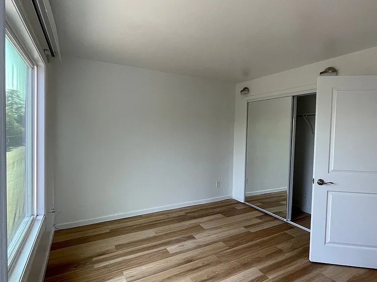 Silverado Gardens — Photo 34